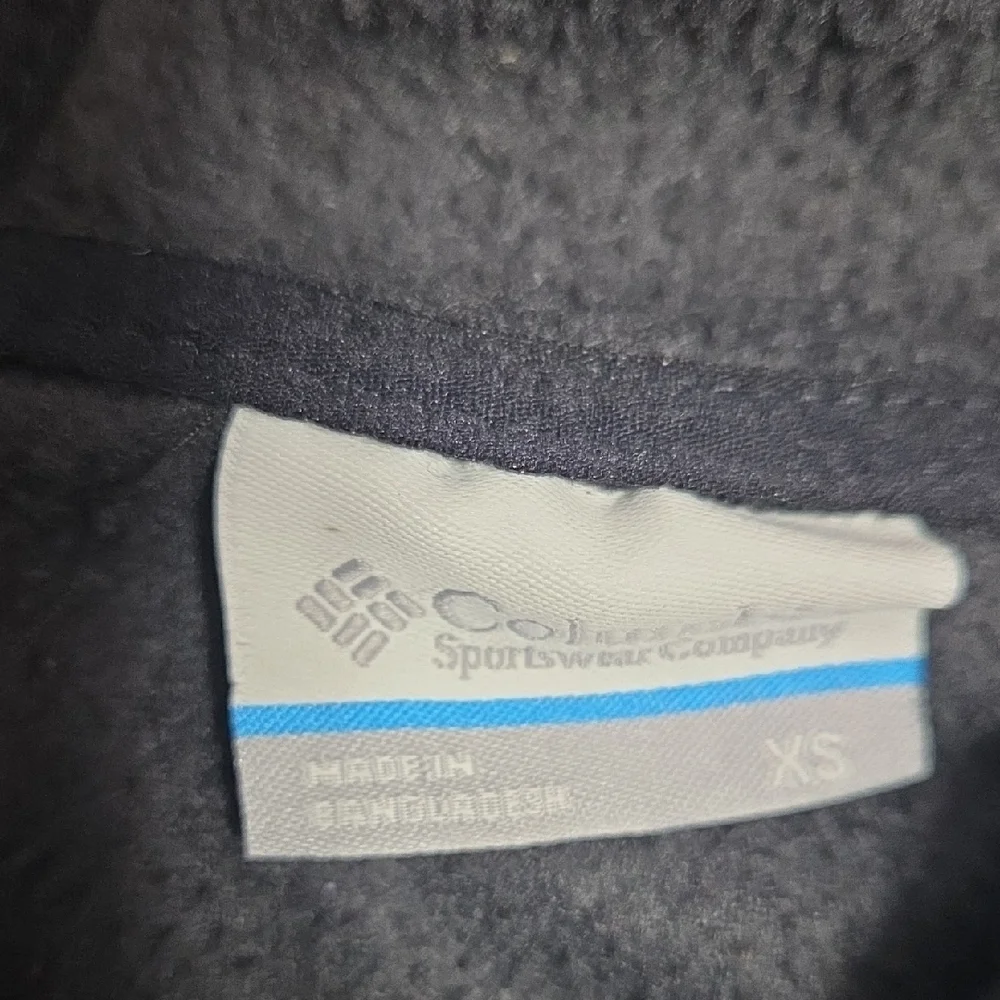 Columbia  Hooded Black Fleece Jacket - Picture 2 of 3